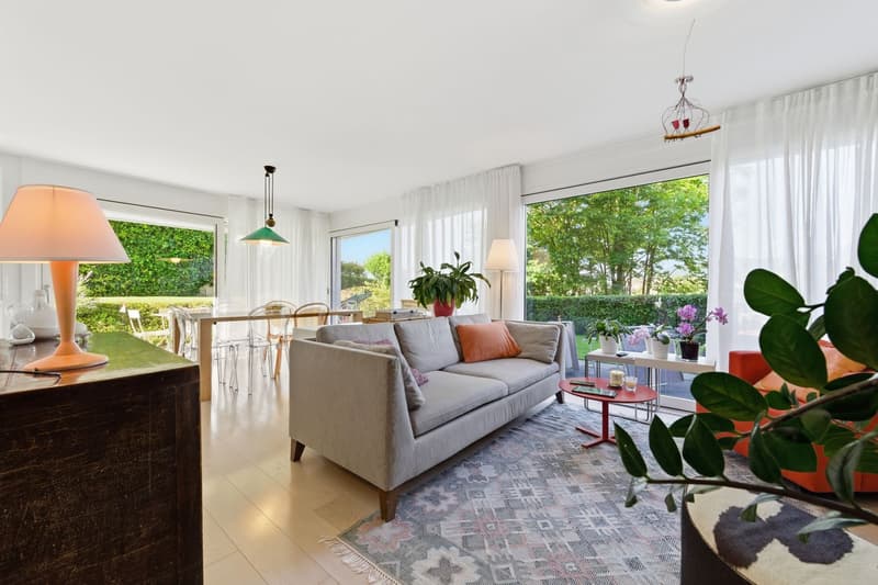 Modern and welcoming with a spacious private garden. (6)