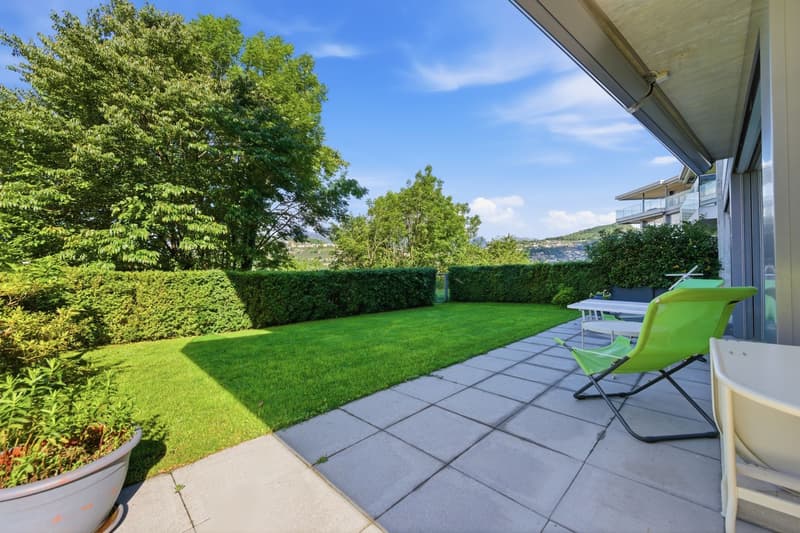 Modern and welcoming with a spacious private garden. (1)