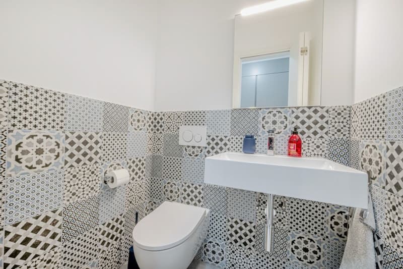 Elegante maisonnette avec double jardin à Montagnola (14)
