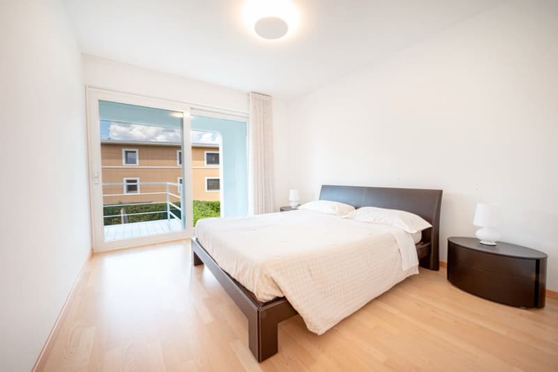 Elegante maisonnette avec double jardin à Montagnola (7)