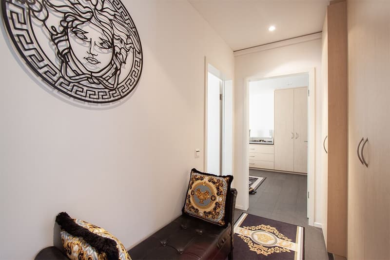 Modern apartment in a residence with swimming pool, sauna, and gym. (3)
