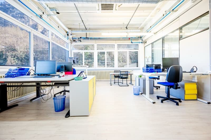Espace commercial modulaire et divisible spacieux (16)