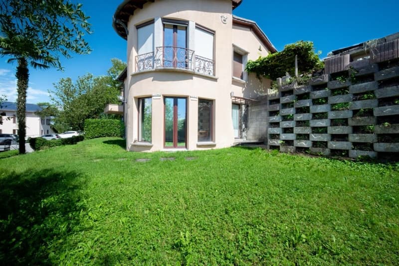 Sonniges Haus mit großem Potenzial (6)