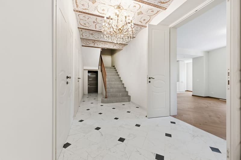 Lussuosa villa in quartiere residenziale, a due passi dalla città (5)