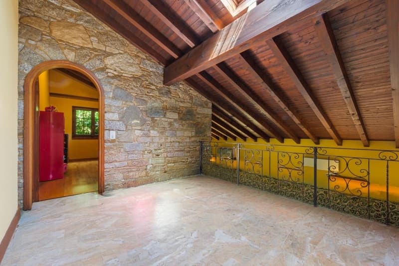 Elegance and Views: villa with lake view and absolute privacy (7)