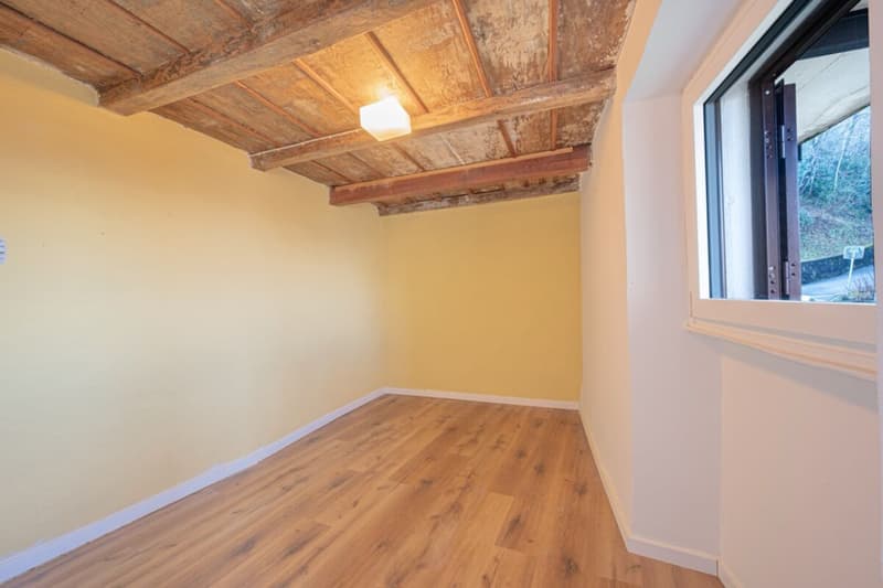 Casa bifamiliare con vista aperta (6)