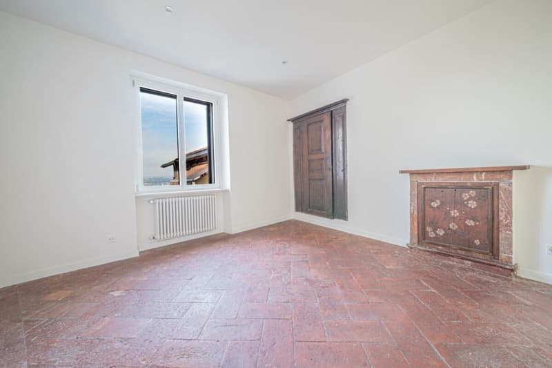 Casa bifamiliare con vista aperta (4)