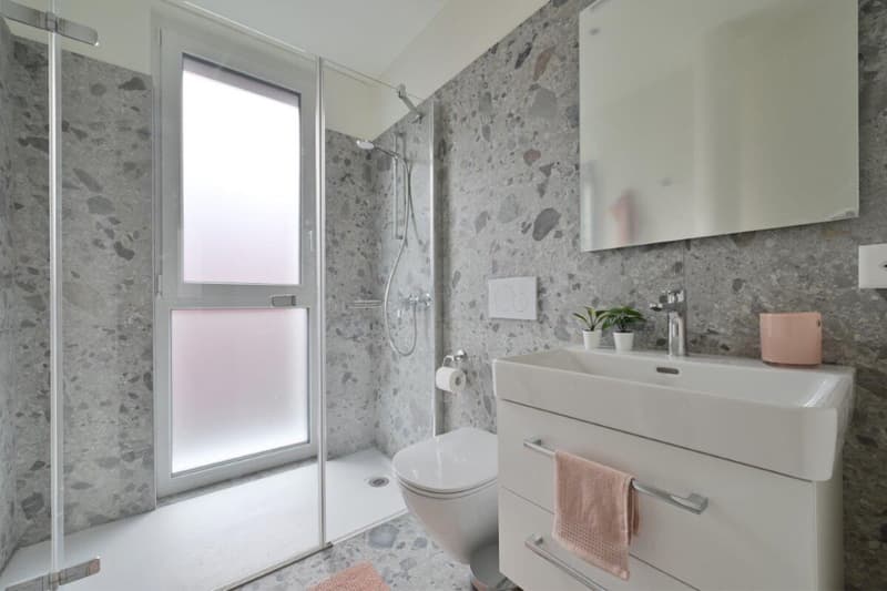 Bright, fully furnished studio apartments (7)