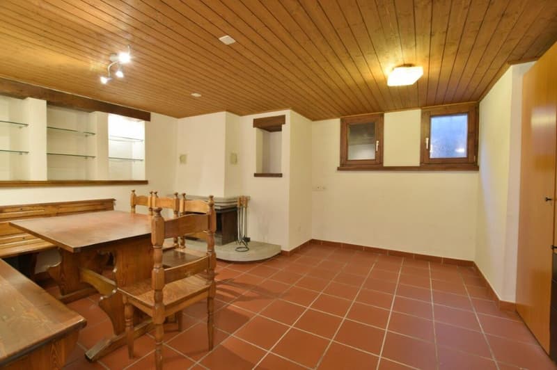 Characteristic single-family house. (10)