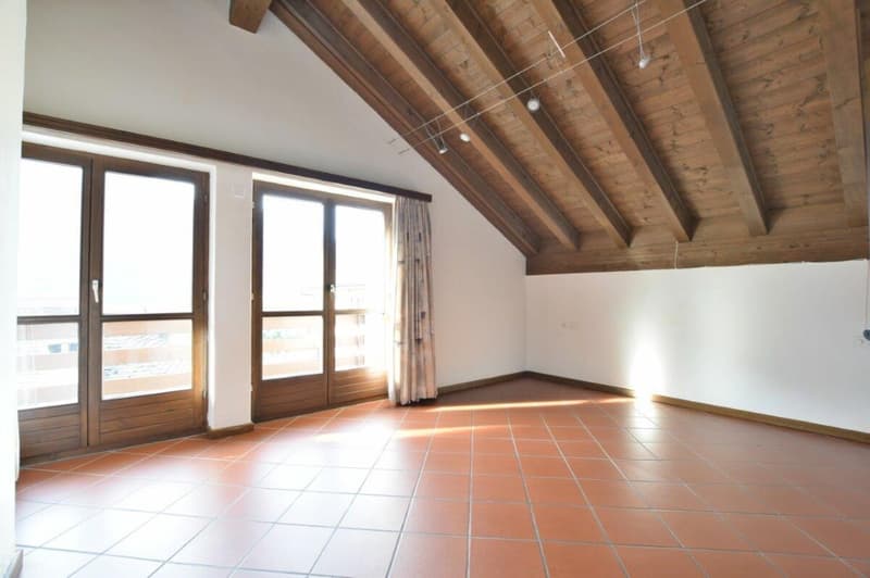 Characteristic single-family house. (4)