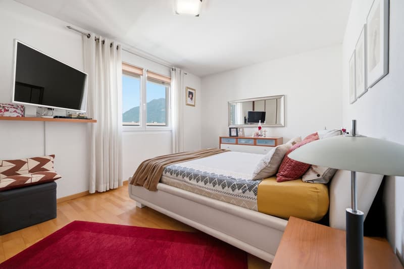 5.5-Zimmer-Wohnung mit Blick ins Grüne (8)