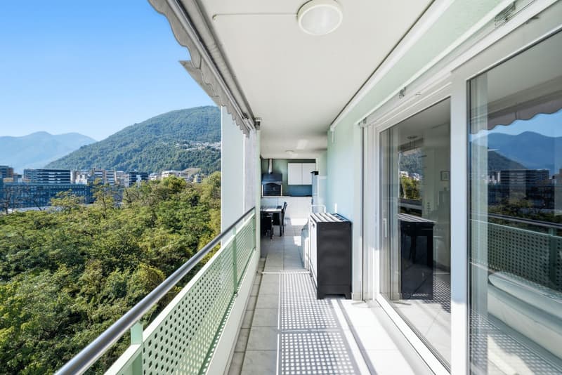 5.5-Zimmer-Wohnung mit Blick ins Grüne (1)