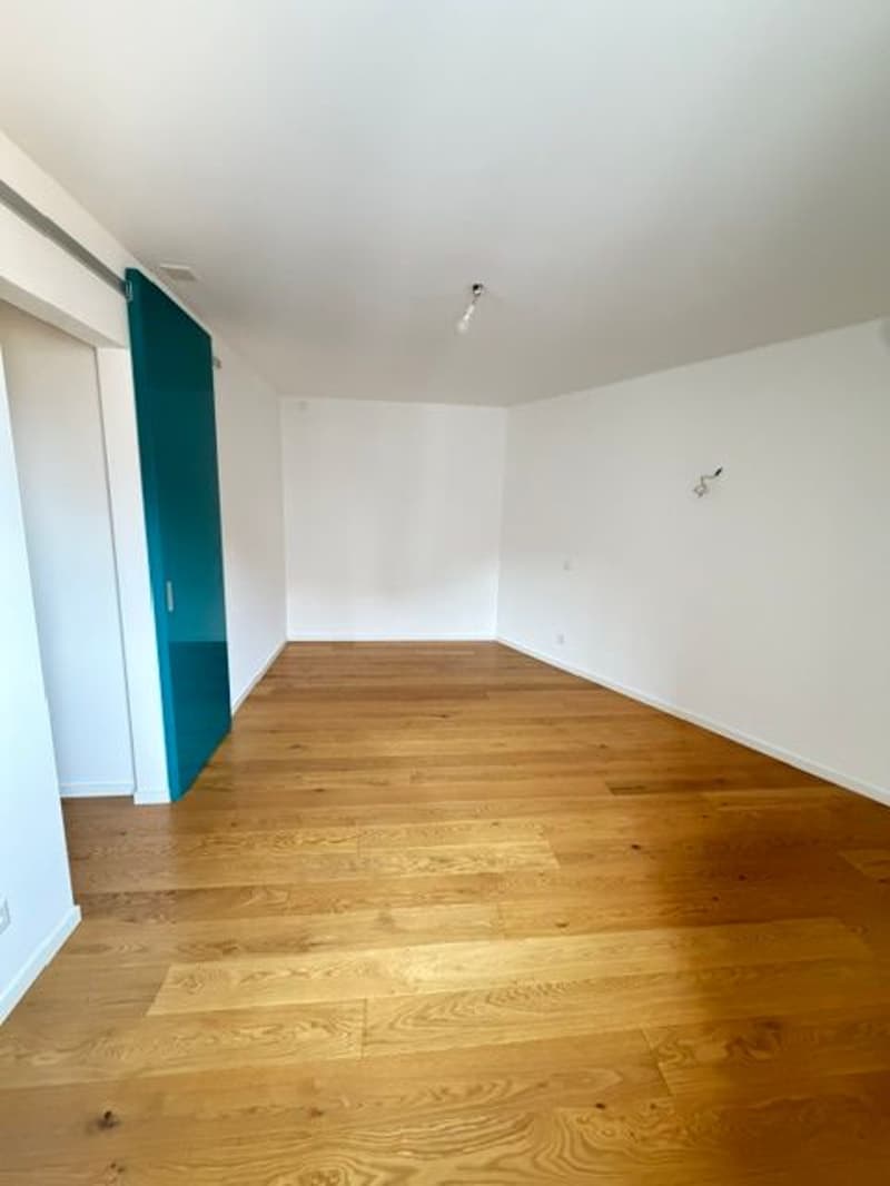 Zentral, ruhig und komfortabel – Exklusive 2.5-Zimmer-Wohnung (7)