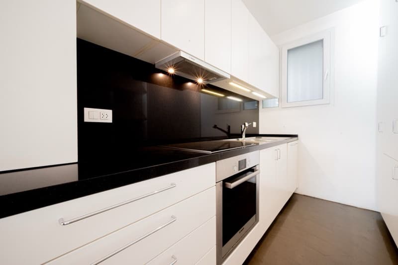 Boutique-Wohnung mit Panoramablick auf den Luganersee (5)