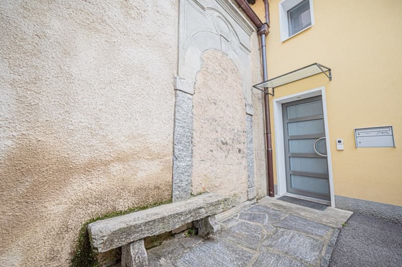 Beautiful village-core house with parking (7)
