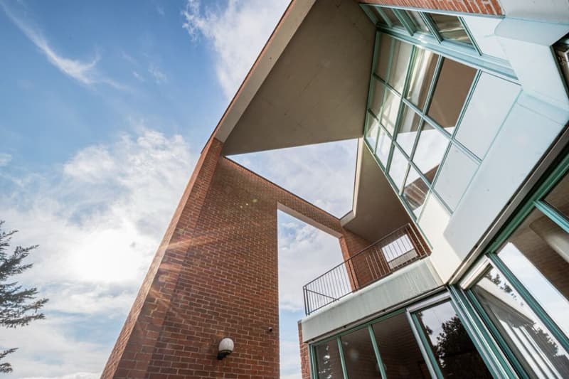 Iconic architectural villa with panoramic views (7)