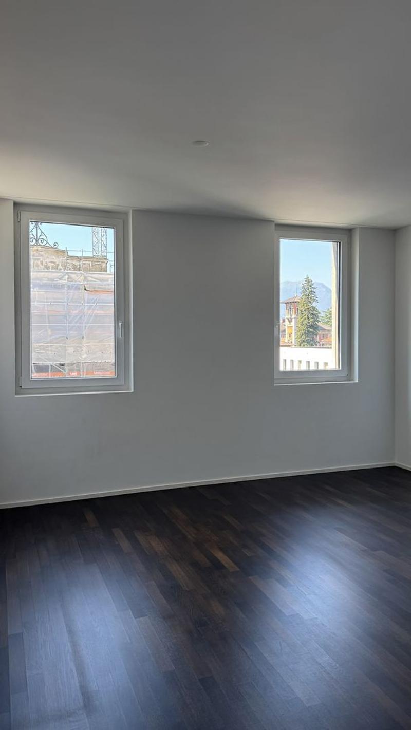 Bellinzona Zentrum – Exklusive 5.5-Zimmer-Duplexwohnung mit Cheminée und grosszügigen Terrassen (9)