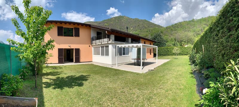 Affittasi esclusivo 3.5 locali in casa bifamiliare con giardino privato (1)