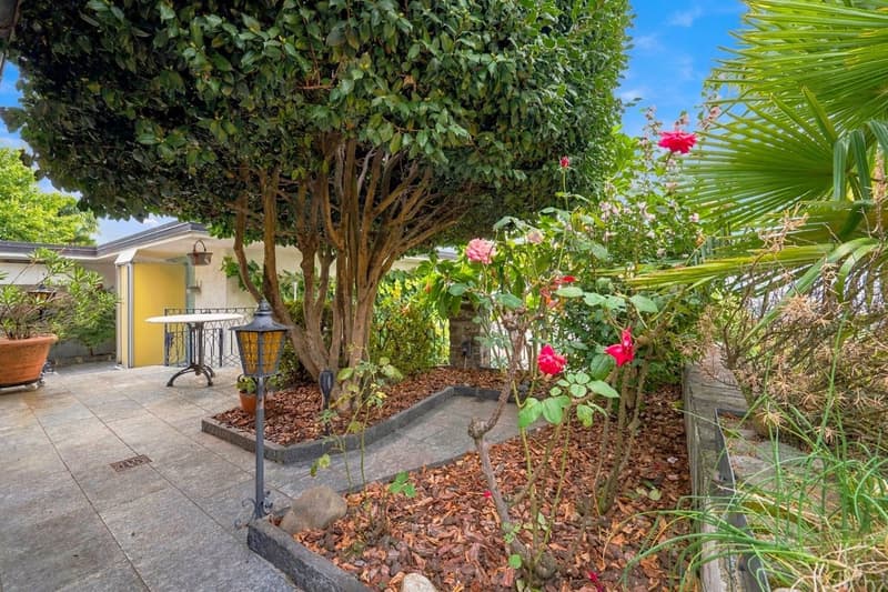 Dreifamilienhaus mit traumhaftem Seeblick in Tenero-Contra (8)