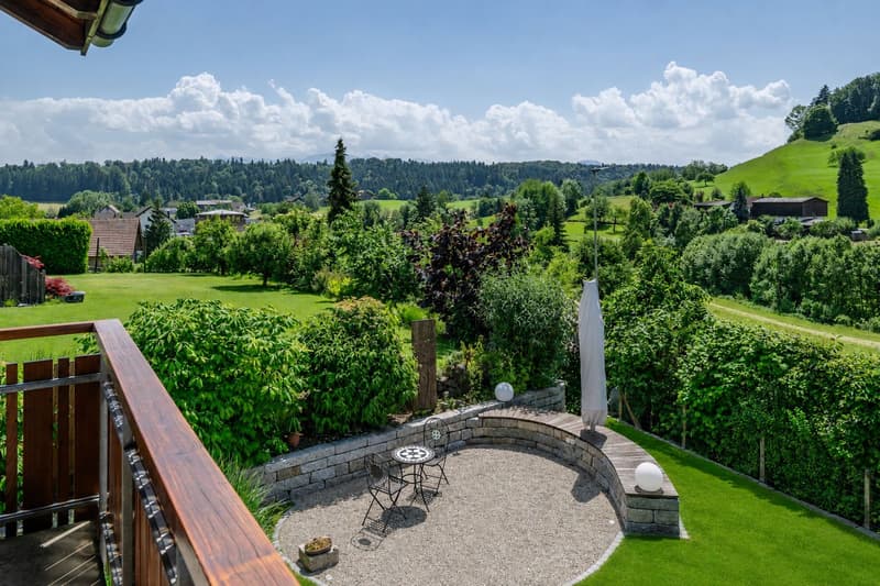Wohnen mit Aussicht und Gartenidylle (6)