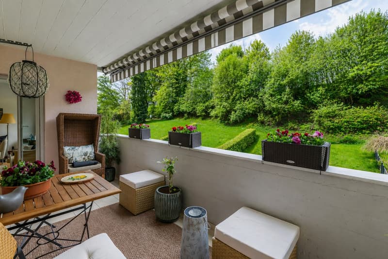 Stilvolle Wohnung mit Blick ins Grüne (5)