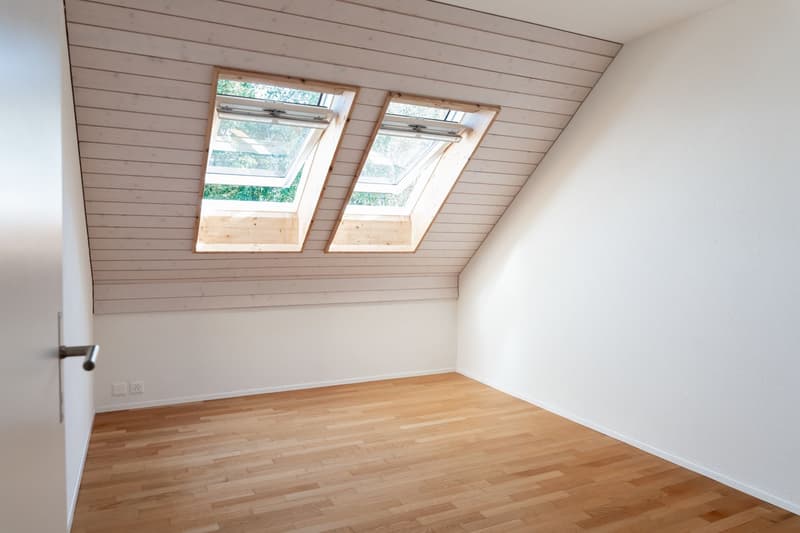 Lichtdurchflutete 4.5 Zimmer-Maisonettewohnung mit Galerie und viel Raum (8)