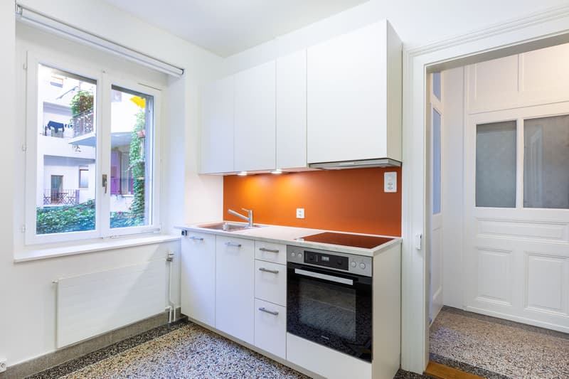 Stilvolle 2-Zimmer-Altbauwohnung im 1. OG mit Rheinblick (4)