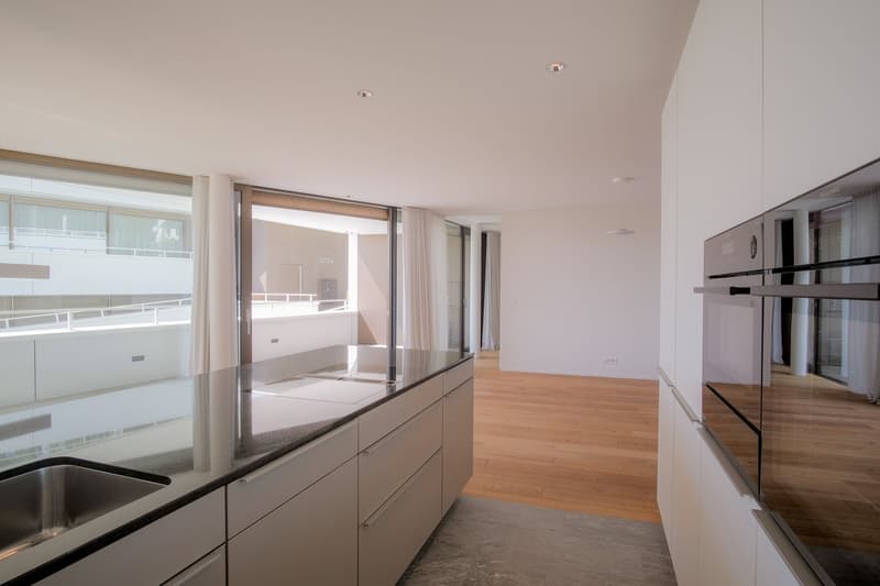 Panorama, Weite, Eleganz – 3.5-Zi-Wohnung mit Sicht in Uetikon am See (5)