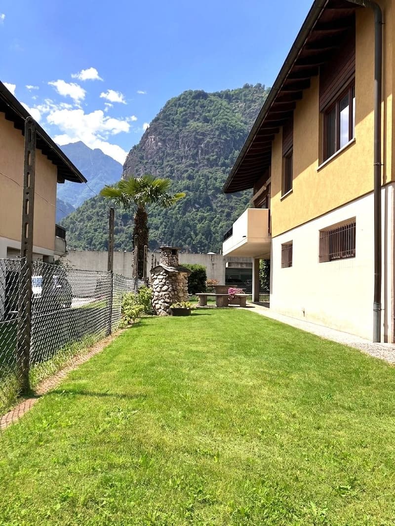 Casa unifamiliare indipendente di 6.5 locali con giardino a Biasca (5)