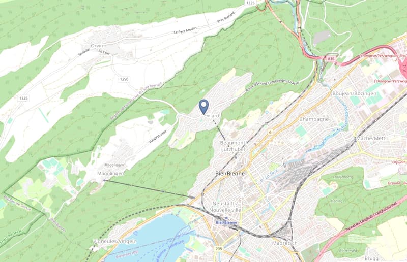 Map of the area around Biel/Bienne, showing roads, railways, and landmarks.