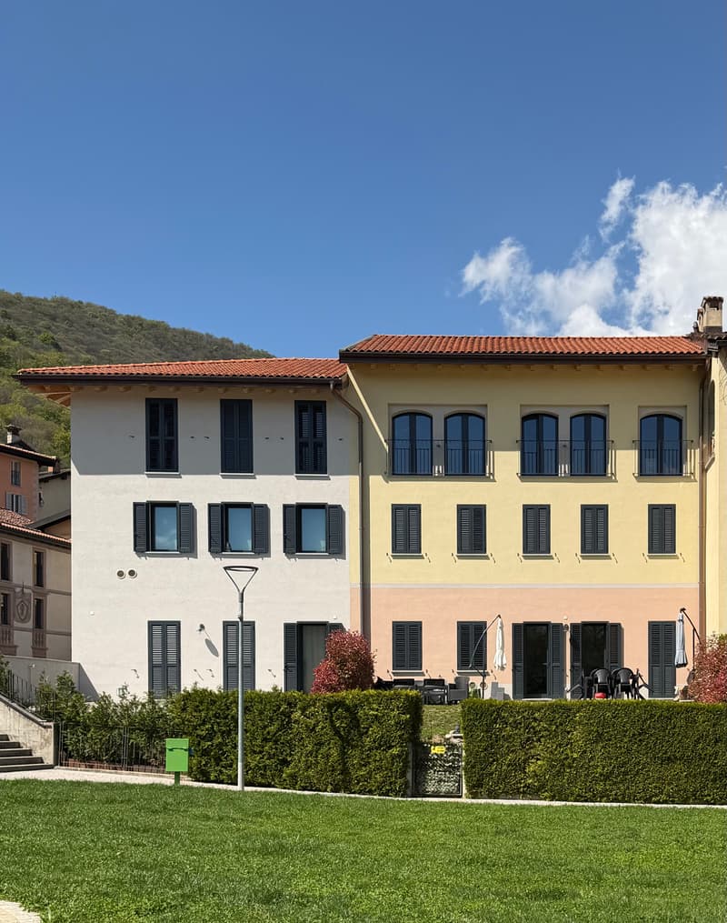 Elegante palazzina plurifamiliare completamente ristrutturata a Pura (1)