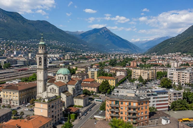 Palazzina storica a Chiasso da risanare (1)
