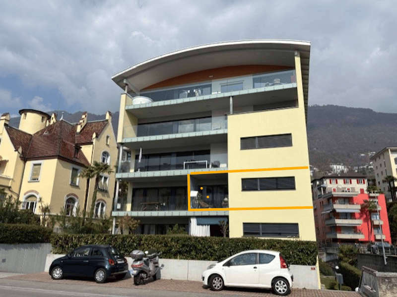 Luminoso appartamento di 2.5 locali con balcone a Muralto (9)