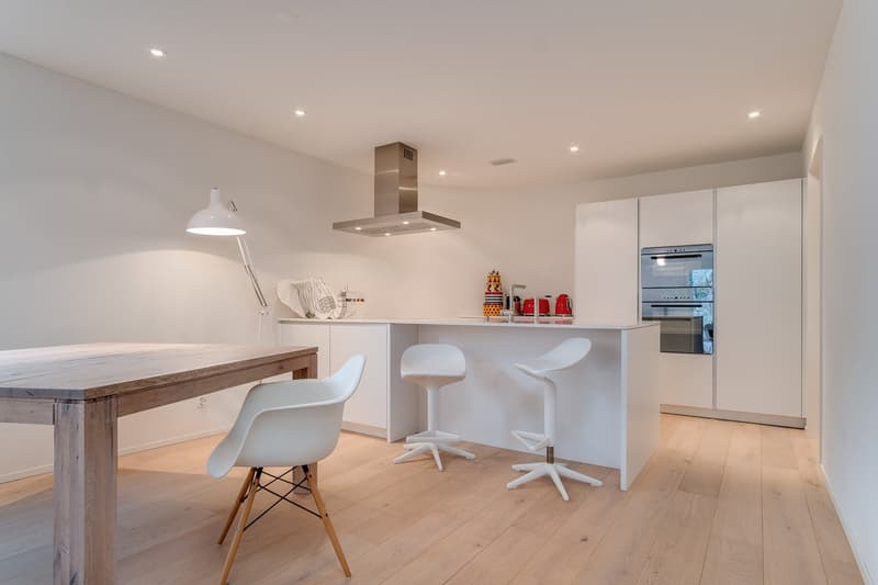 Moderne 2.5-Zimmer-Wohnung mit Minergie-Zertifikat an ruhiger Lage in Zürich-Witikon (3)