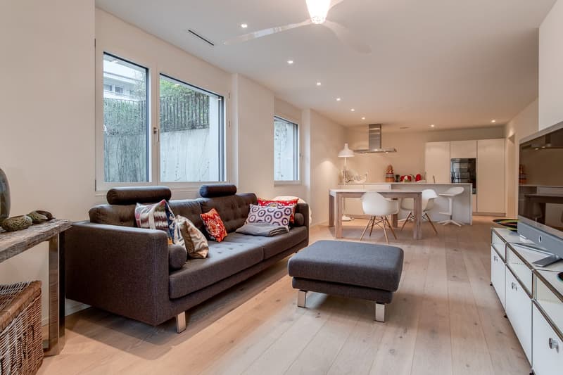 Moderne 2.5-Zimmer-Wohnung mit Minergie-Zertifikat an ruhiger Lage in Zürich-Witikon (2)