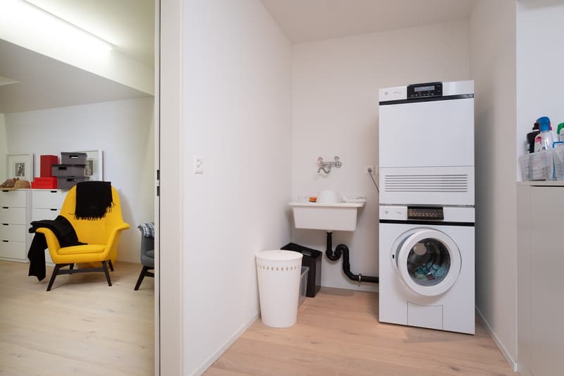 Moderne 2.5-Zimmer-Wohnung mit Minergie-Zertifikat an ruhiger Lage in Zürich-Witikon (6)