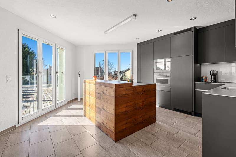 Elegantes 5.5 Z'Einfamilienhaus mit vielen intelligenten Extras (6)