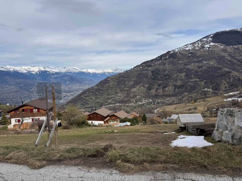 Très jolie parcelle de 1163 m2 en zone résidentielle à Sornard, Nendaz (2)