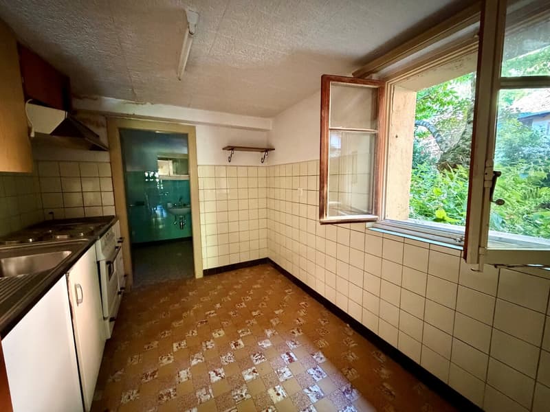 Maison villageoise de deux appartements à rénover à Beuson (6)