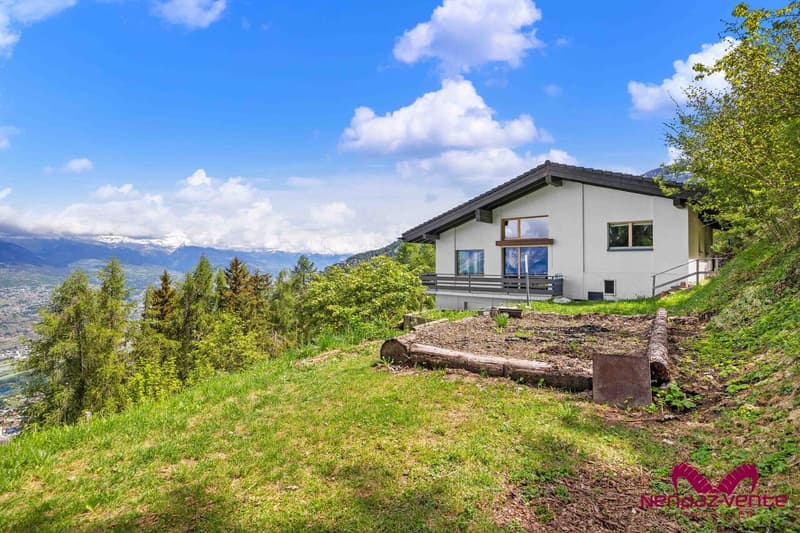 A vendre villa avec vue panoramique en résidence principale ou secondaire (13)