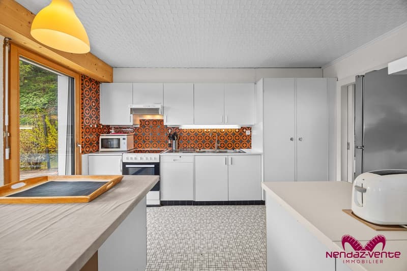 A vendre villa avec vue panoramique en résidence principale ou secondaire (8)