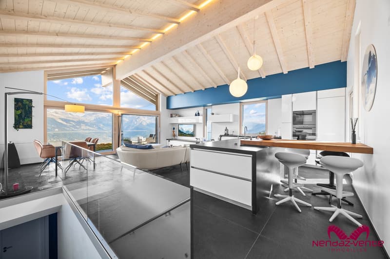 Un chalet de toute beauté aux Rairettes en résidence principale (3)