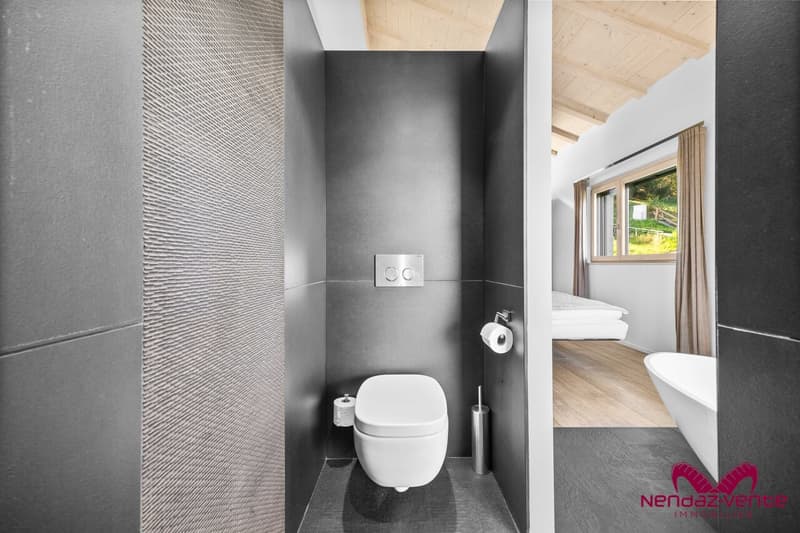 Un chalet de toute beauté aux Rairettes en résidence principale (11)