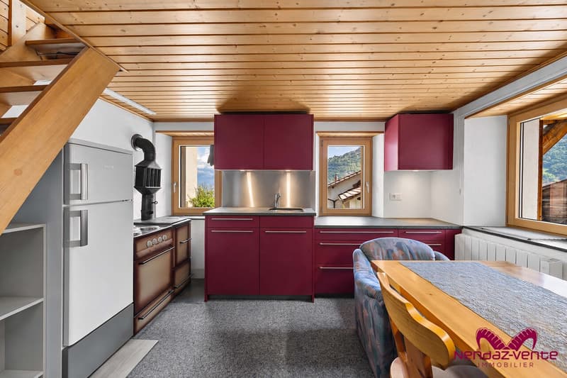 Maison mitoyenne villageoise authentique, à Basse-Nendaz, 3pces (2)