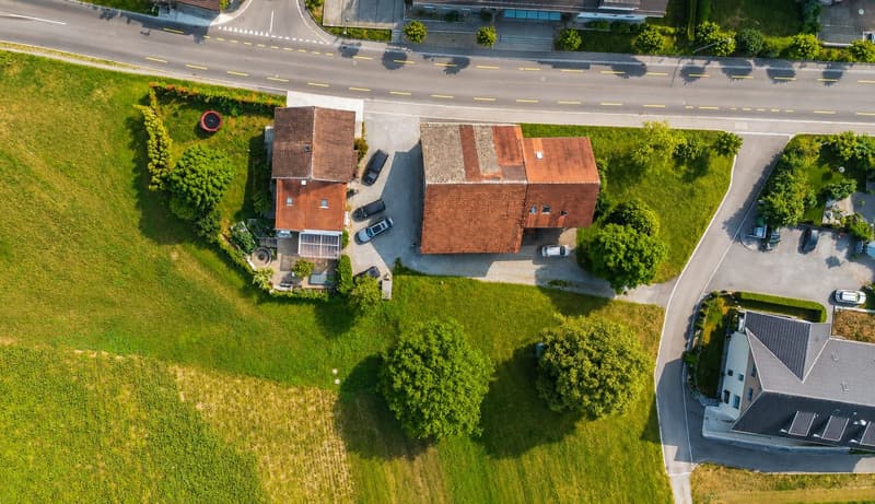 5.5-Zimmer-Einfamilienhaus mit Garten in Aristau kaufen (1)