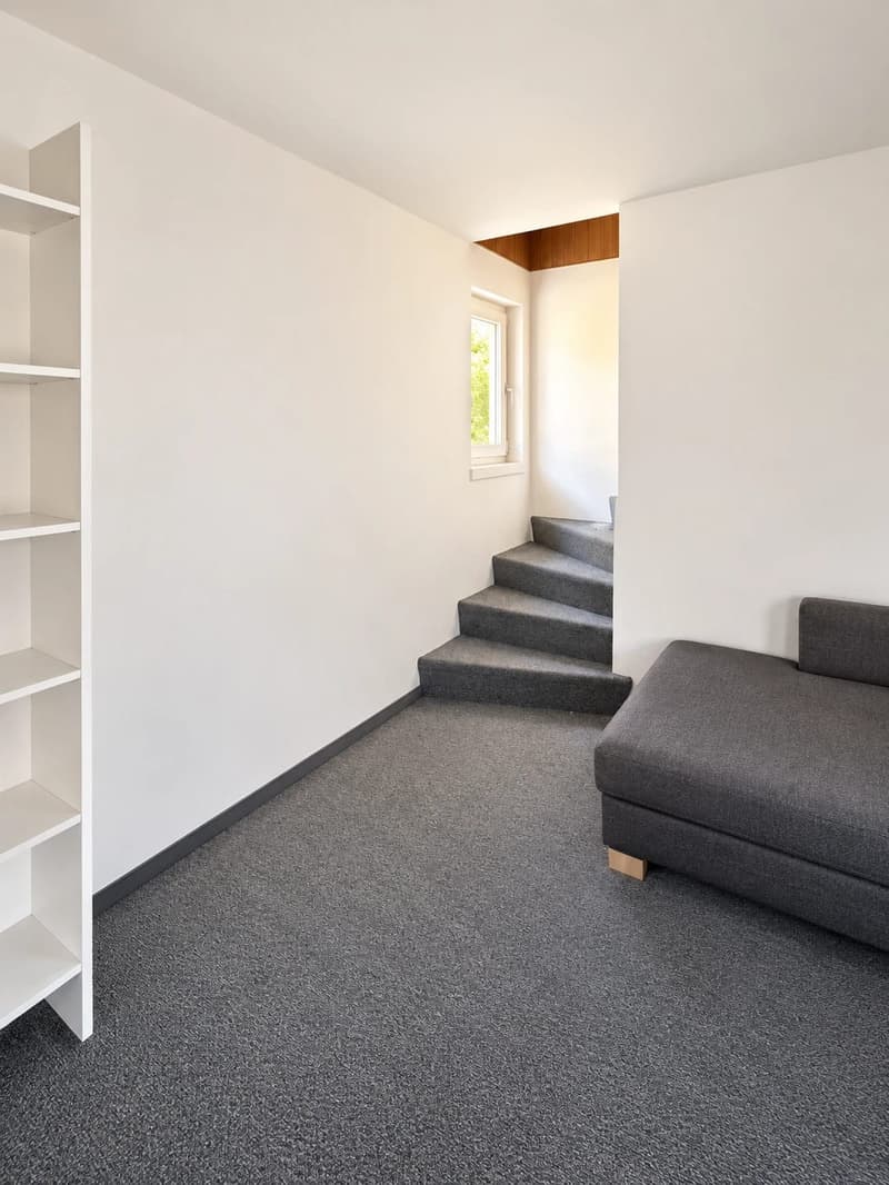 6-Zimmer-Einfamilienhaus mit 761 m² Grundstück in Wabern bei Bern - sanierungsbedürftig, mit viel Spielraum (8)
