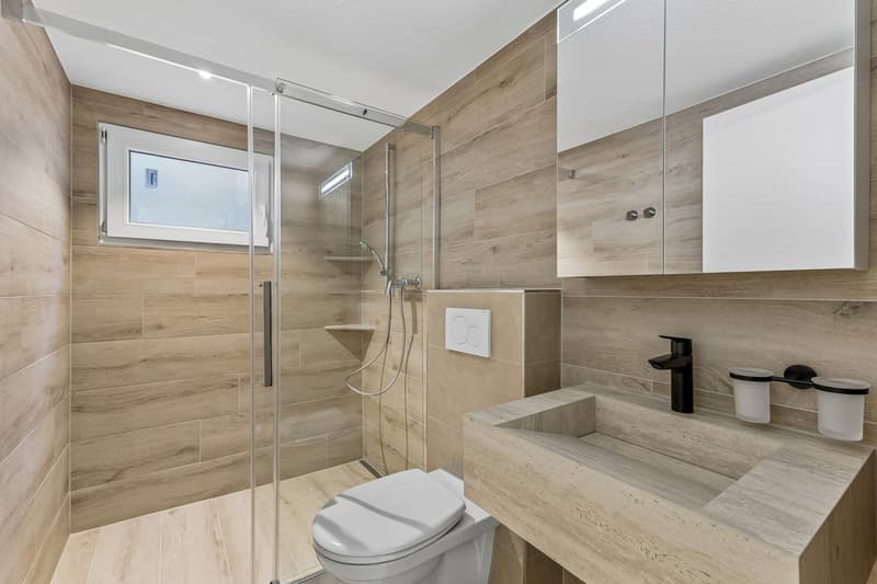Einzigartige Möglichkeit - neu renoviert! (3)