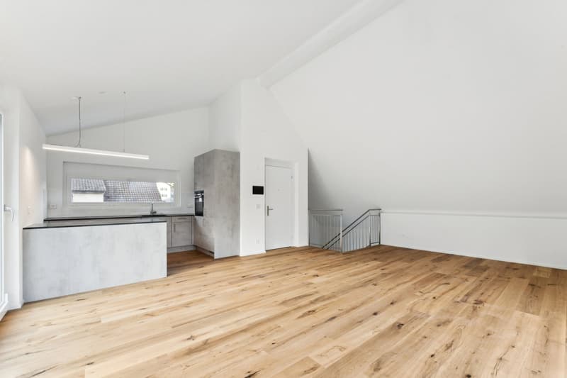 Exklusive 5.5-Zimmer-Attikawohnung in Hergiswil – Neubau mit Bergblick (6)