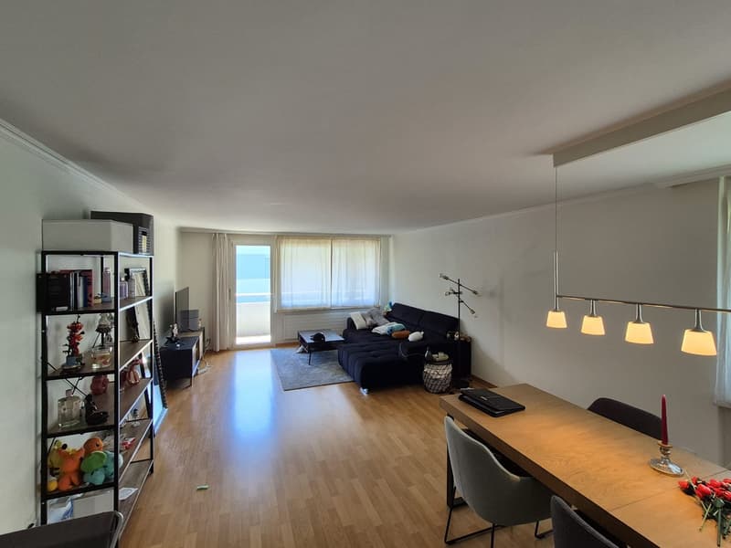 Helle 4.5-Zimmer-Wohnung mit Balkon in ruhiger Lage – Alpnach Dorf (2)