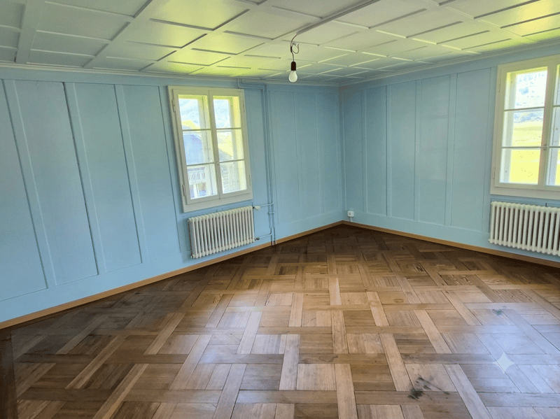 Charmante 3.5-Zimmer-Altbauwohnung mit Bergblick in Giswil (4)